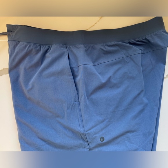 Lululemon Blue Pace Breaker Linerless Short 7" - Picture 9 of 9